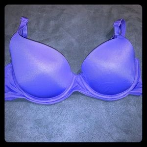 Victoria’s Secret PINK lightly lined 32B bra